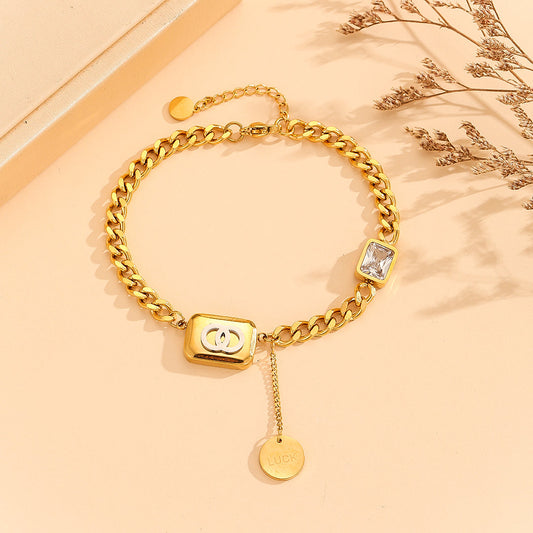 Ayamusuae™  Radiant Mystique Gold Link Bracelet